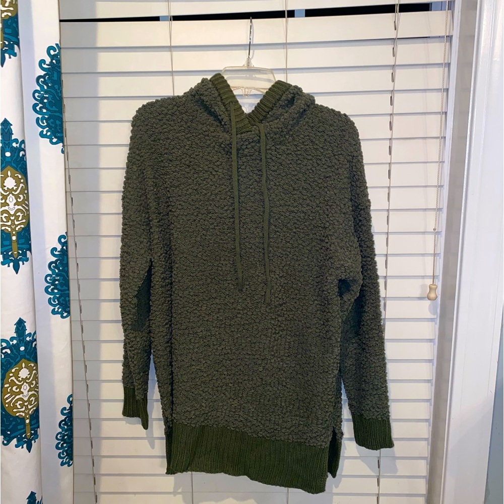 oversized popcorn sweater!
